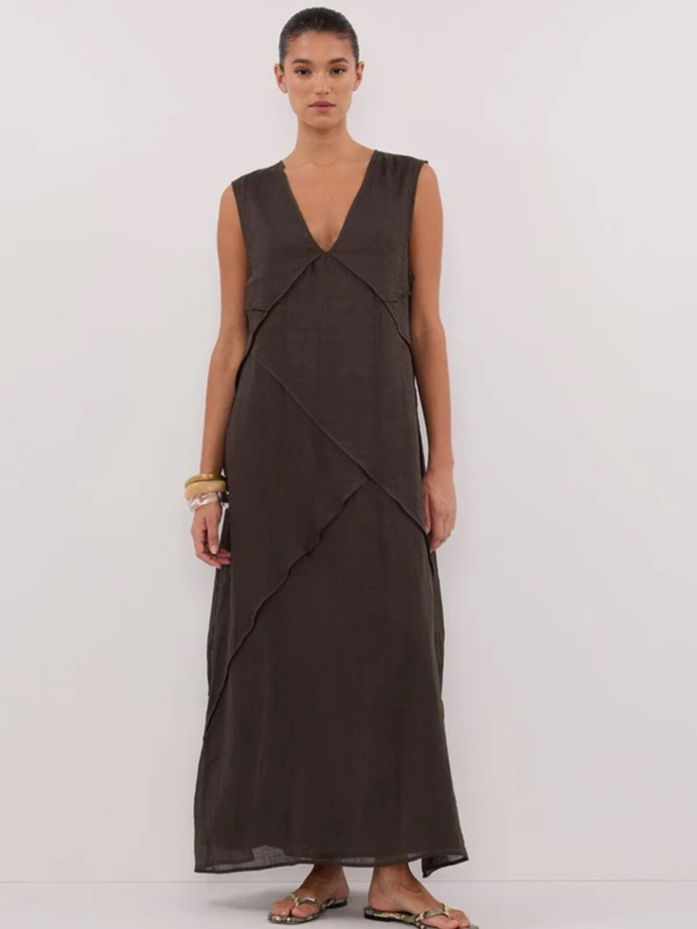 DISSH Ramie V-neck Maxi Dress